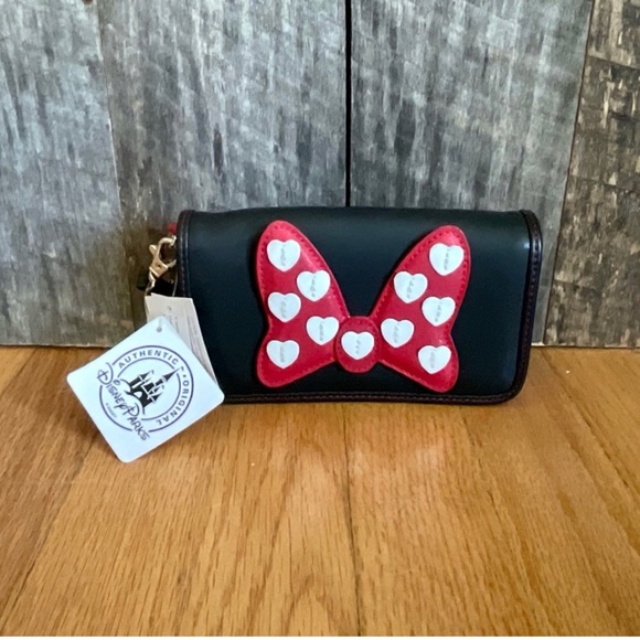 Disney Bags Disney Park Minnie Mouse Wallet Bag Poshmark